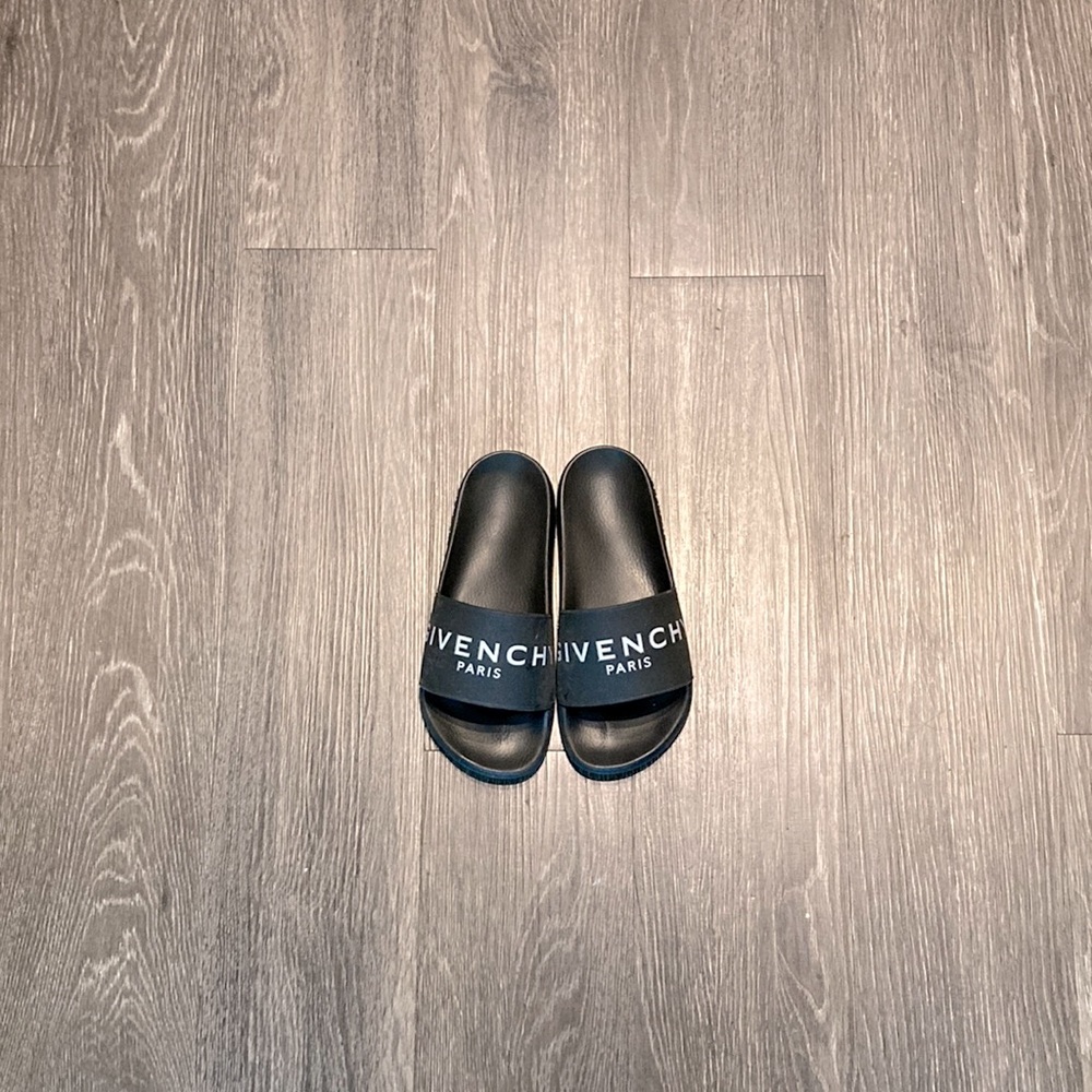 GIVENCHY slides